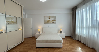 FOR RENT SIX BEDROOM PENTHOUSE OPPOSITE THE SEA IN GATED COMPLEX WITH SWIMMING POOL AND TENNIS COURT.