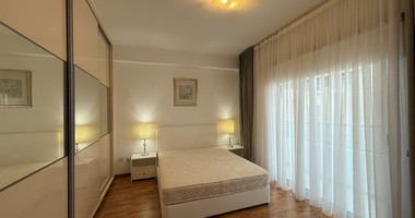 FOR RENT SIX BEDROOM PENTHOUSE OPPOSITE THE SEA IN GATED COMPLEX WITH SWIMMING POOL AND TENNIS COURT.