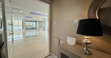 FOR RENT SIX BEDROOM PENTHOUSE OPPOSITE THE SEA IN GATED COMPLEX WITH SWIMMING POOL AND TENNIS COURT.