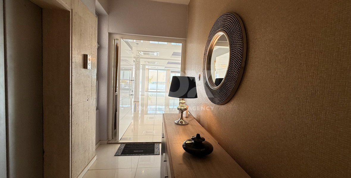 FOR RENT SIX BEDROOM PENTHOUSE OPPOSITE THE SEA IN GATED COMPLEX WITH SWIMMING POOL AND TENNIS COURT.