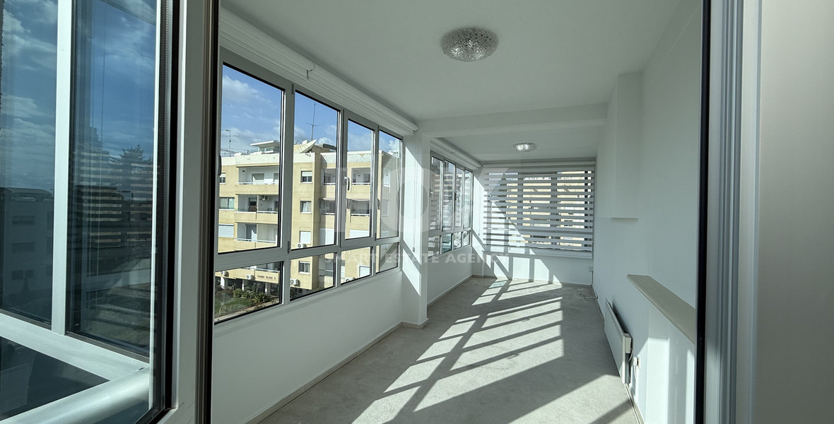 FOR RENT SIX BEDROOM PENTHOUSE OPPOSITE THE SEA IN GATED COMPLEX WITH SWIMMING POOL AND TENNIS COURT.