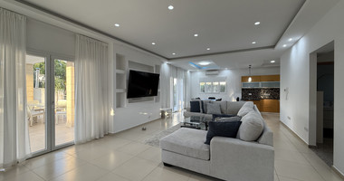 FOR RENT FURNISHED FIVE BEDROOM VILLA IN AGIOS TYCHONAS WITH ALL EN SUITE BEDROOMS , LARGE GARDEN, SWIMMING POOL