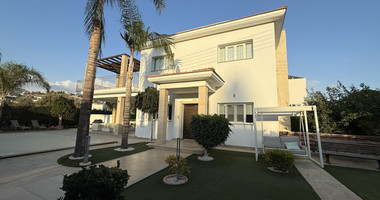 FOR RENT FURNISHED FIVE BEDROOM VILLA IN AGIOS TYCHONAS WITH ALL EN SUITE BEDROOMS , LARGE GARDEN, SWIMMING POOL