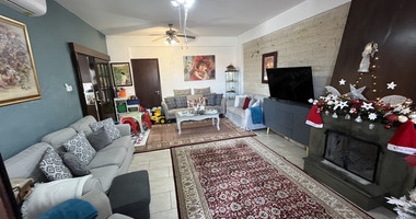 For Sale Spacious House in Episkopi with Nice Garden