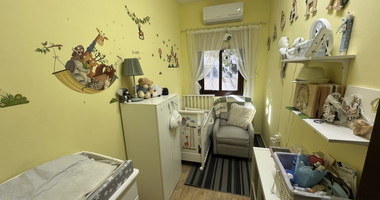 For Sale Spacious House in Episkopi with Nice Garden