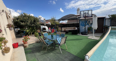 For Sale Spacious House in Episkopi with Nice Garden