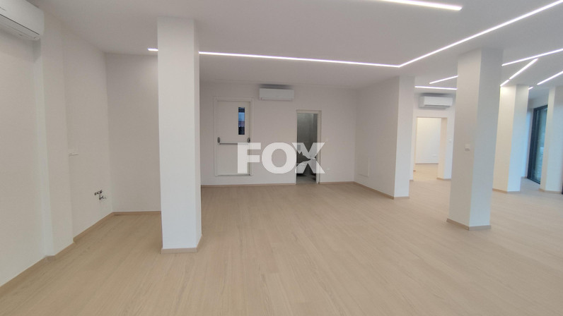 Торговая площадь 250 м² в аренду в Apostolos Andreas, Limassol, Cyprus