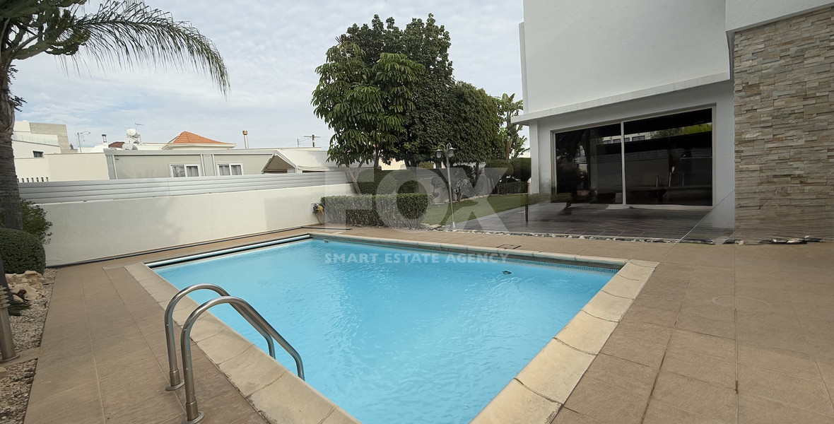 FOR RENT DETACHED FOUR BEDROOM HOUSE WITH SEPARATE OFFICE IN KATO POLEMIDIA OFFERING LANDSCAPED GARDEN AND SWIMMING POOL.