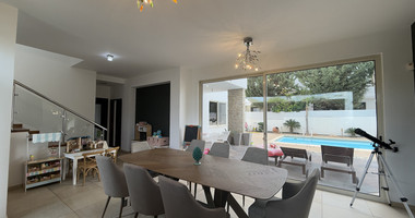 FOR RENT DETACHED FOUR BEDROOM HOUSE WITH SEPARATE OFFICE IN KATO POLEMIDIA OFFERING LANDSCAPED GARDEN AND SWIMMING POOL.