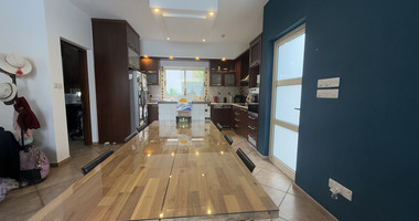 FOR RENT DETACHED FOUR BEDROOM HOUSE WITH SEPARATE OFFICE IN KATO POLEMIDIA OFFERING LANDSCAPED GARDEN AND SWIMMING POOL.