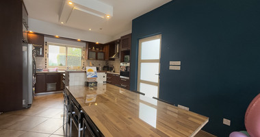 FOR RENT DETACHED FOUR BEDROOM HOUSE WITH SEPARATE OFFICE IN KATO POLEMIDIA OFFERING LANDSCAPED GARDEN AND SWIMMING POOL.