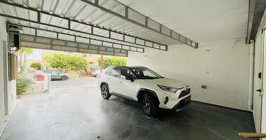 FOR RENT DETACHED FOUR BEDROOM HOUSE WITH SEPARATE OFFICE IN KATO POLEMIDIA OFFERING LANDSCAPED GARDEN AND SWIMMING POOL.