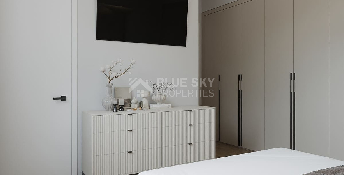 Luxurious Top-Floor 3-Bedroom Apartment with Roof Garden in Kapsalos