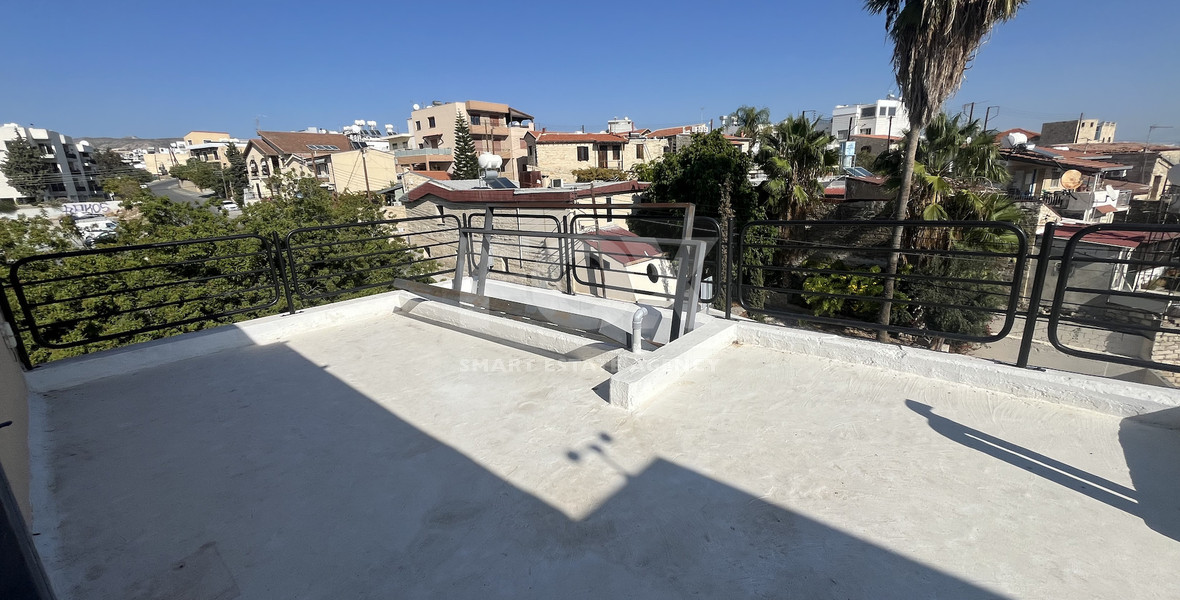 For Sale Modern Spacious Five Bedroom House with Roof Garden and Sea View in Agios Athanasios