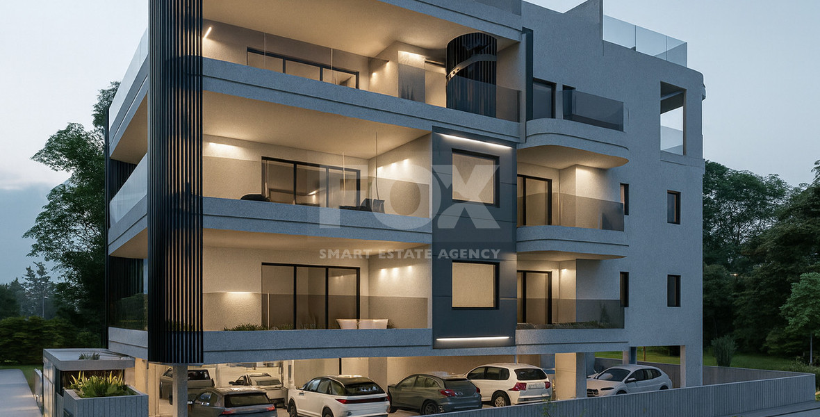 Spacious three Bedroom penthouse with private roof garden for sale in Tsiflikoudia