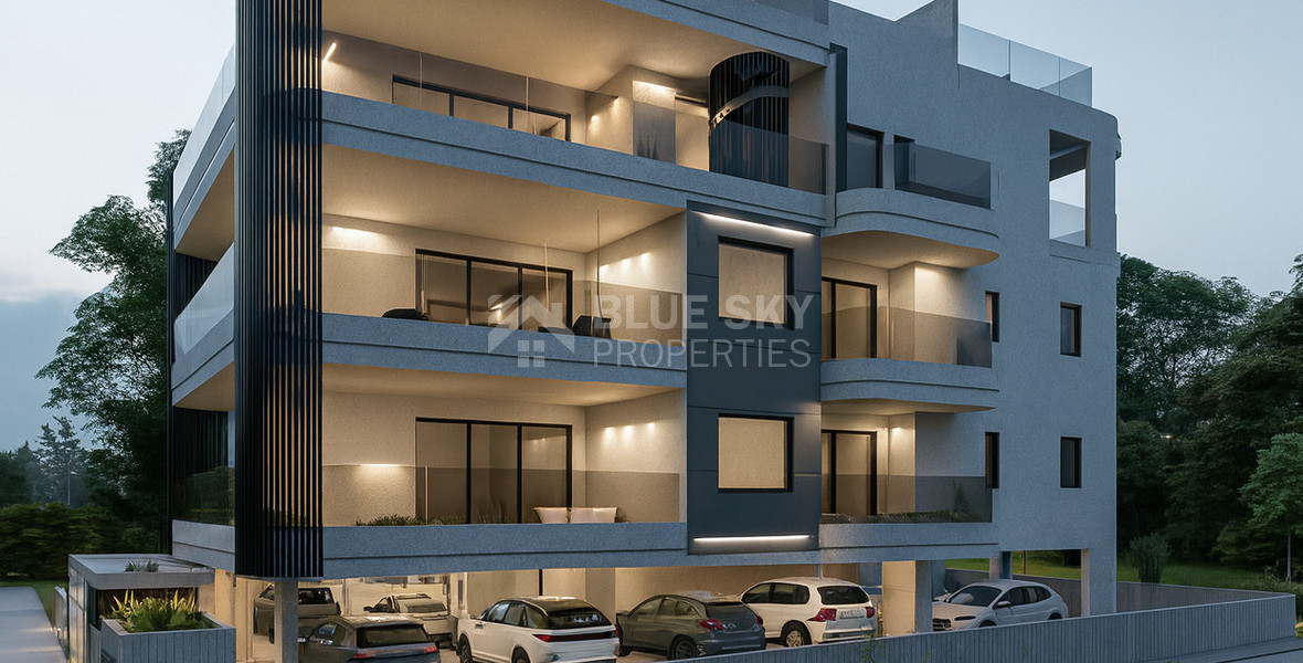 Spacious three Bedroom penthouse with private roof garden for sale in Tsiflikoudia