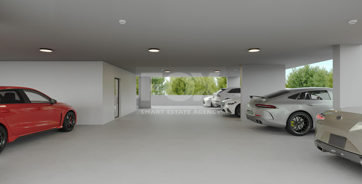 Spacious three Bedroom penthouse with private roof garden for sale in Tsiflikoudia