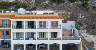 Spacious two Bedroom Apartment for Sale in Sunny Peyia