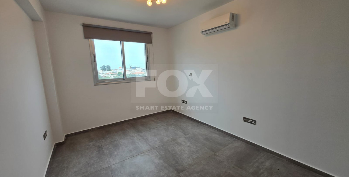 Modern Full-Floor Three-Bedroom Penthouse for Rent in Ypsonas