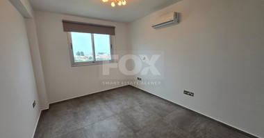 Modern Full-Floor Three-Bedroom Penthouse for Rent in Ypsonas