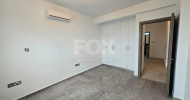 Modern Full-Floor Three-Bedroom Penthouse for Rent in Ypsonas