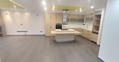 Three bedroom upper house for rent with panoramic view in Laiki Lefkothea , Limassol