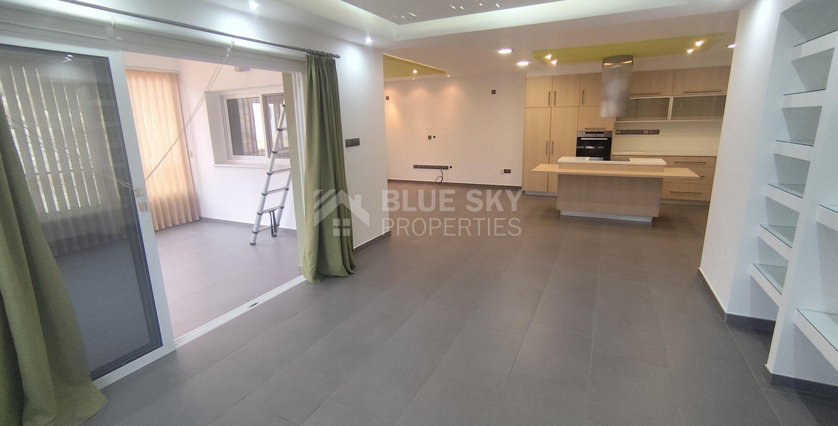 Three bedroom upper house for rent with panoramic view in Laiki Lefkothea , Limassol