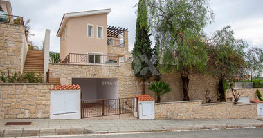 Detached three Bedroom House with Private Pool in Tala, Paphos for sale