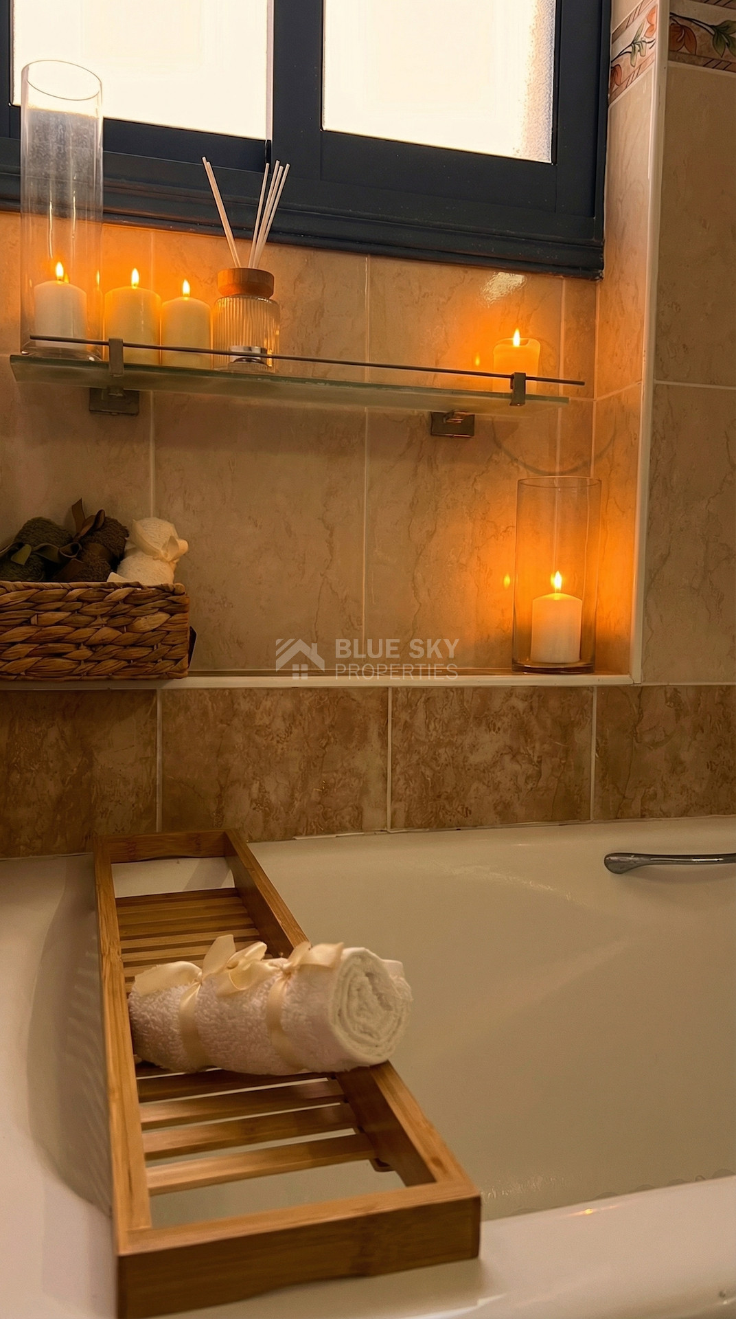 Two-Bed Penthouse for Sale in Geroskipou, Paphos | Fully Furnished | Title Deeds |