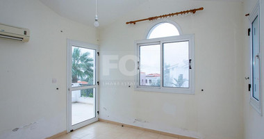 Detached  three Bedroom House with Pool,  for Sale in Tala, Paphos