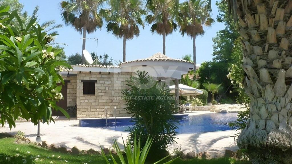 FOR SALE – Multi-Villa Estate with Pools & Landscaped Gardens