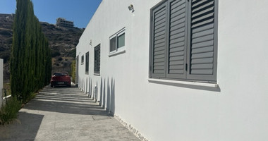 FOR RENT DETACHED THREE BEDROOM BUNGALOW IN THE AREA OF AGIOS ATHANASIOS OFFERED FURNISHED OR UNFURNISHED.