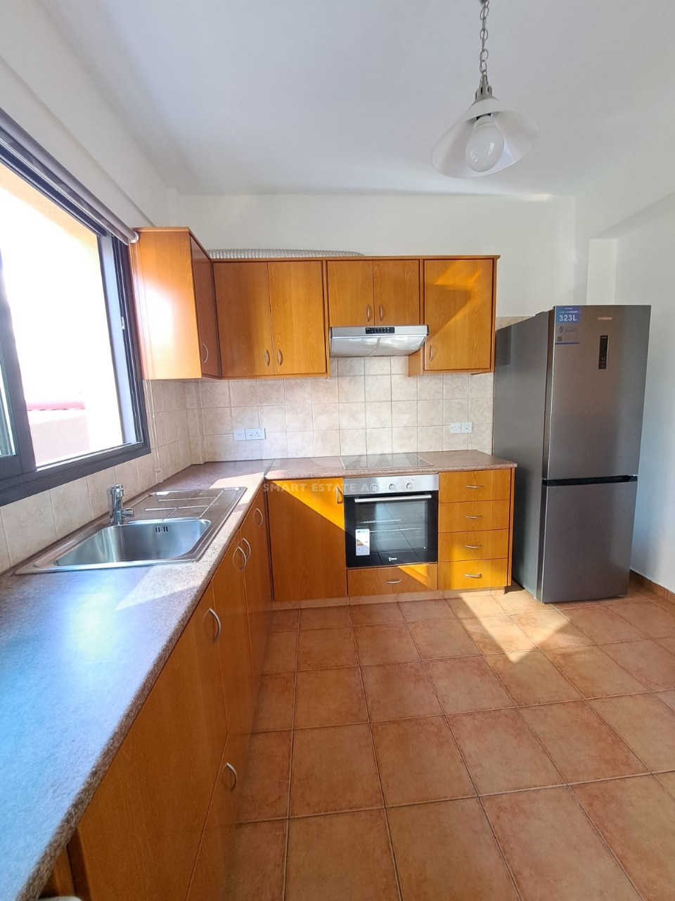 Spacious 2-Bedroom Apartment For Rent In Mesa Geitonia