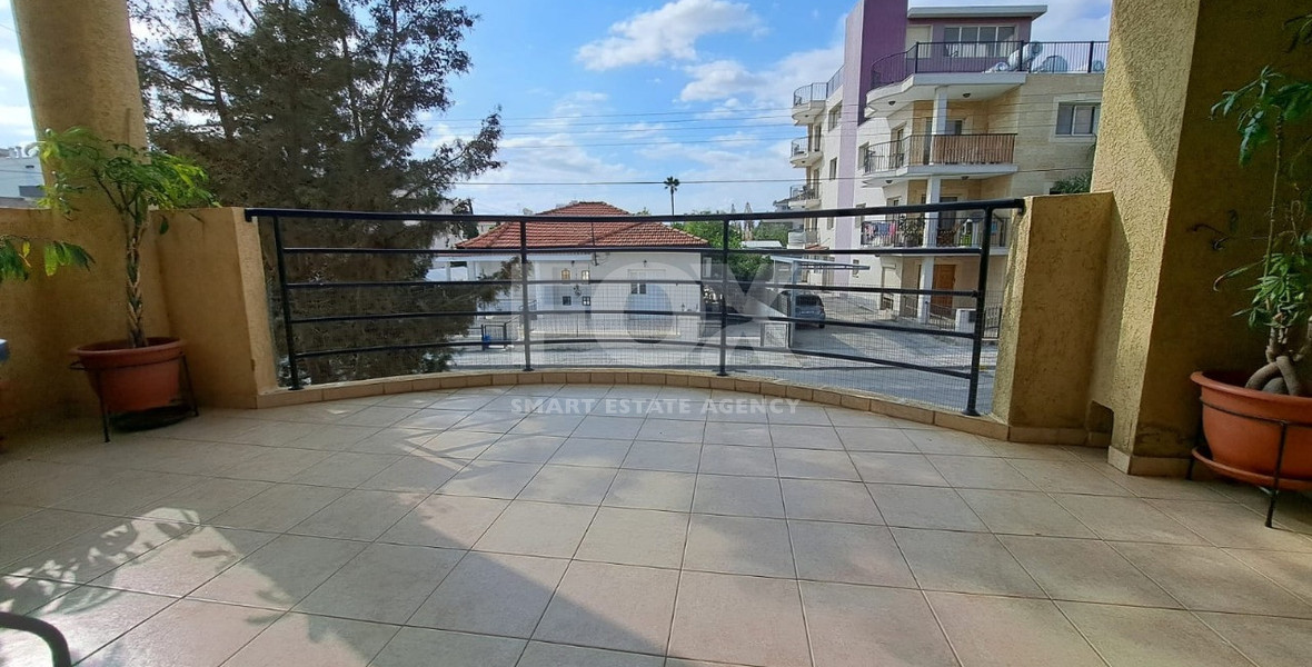 Spacious 2-Bedroom Apartment For Rent In Mesa Geitonia