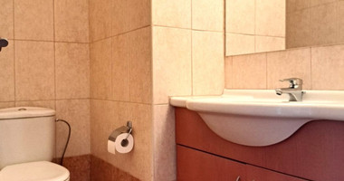 Spacious 2-Bedroom Apartment For Rent In Mesa Geitonia