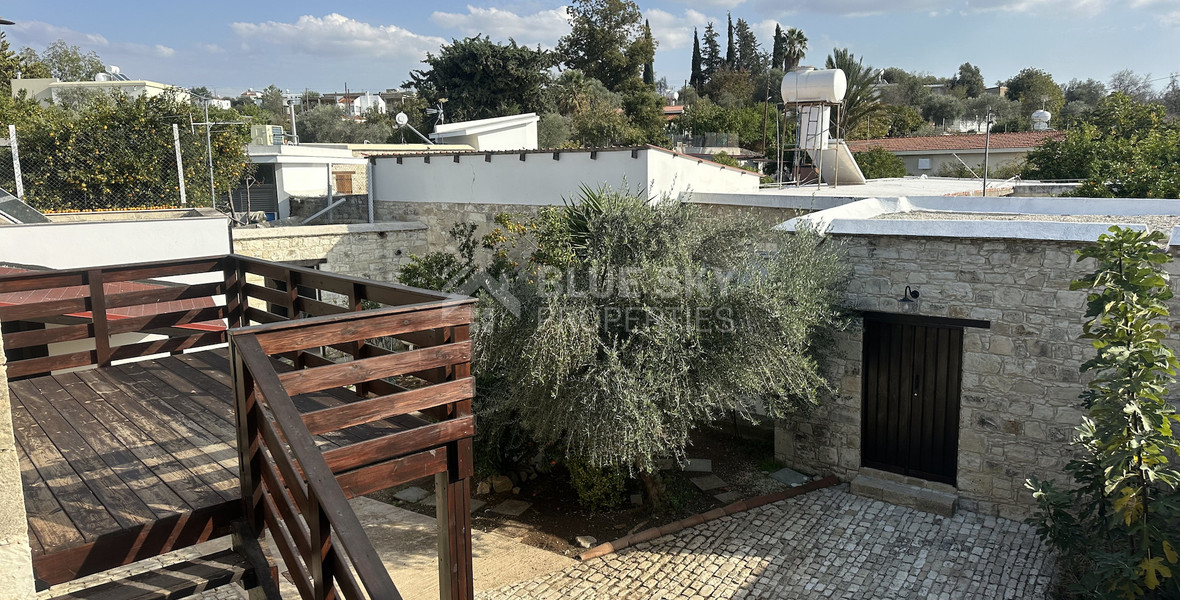 Two story house with an adjacent flat in Amargeti, Paphos