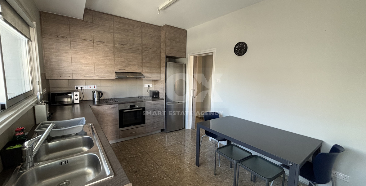 Modern Three Bedroom Apartment for rent in Katholiki