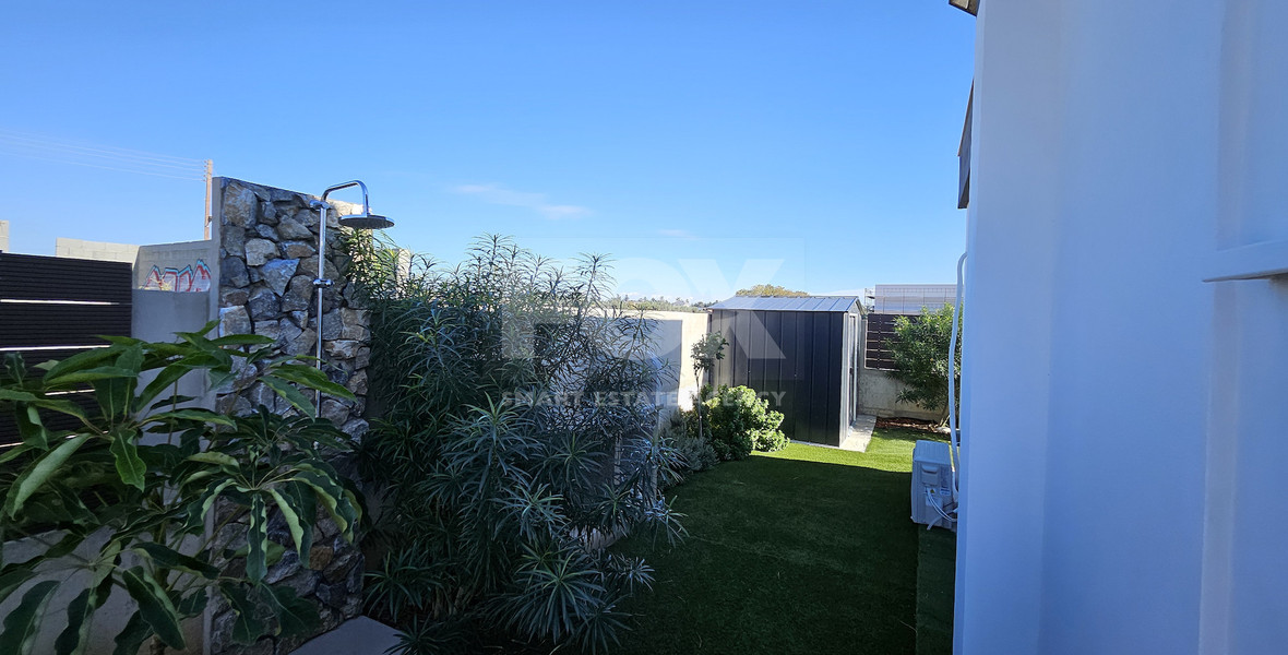 For rent Modern Furnished Detached Two Bedroom Bungalow with Pool in Trachoni