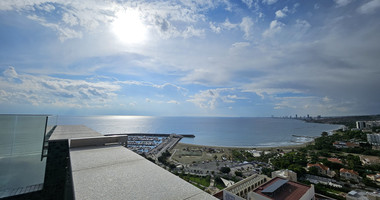 For rent Luxurious Sea Front Three Bedroom Apartment With Amazing View