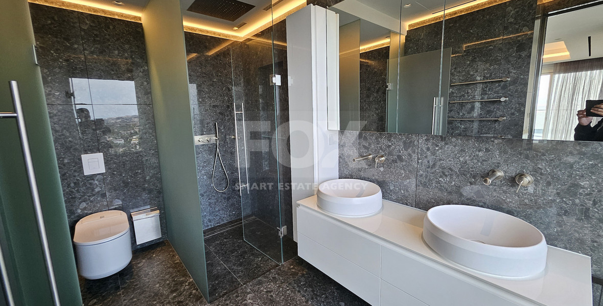 For rent Luxurious Sea Front Three Bedroom Apartment With Amazing View