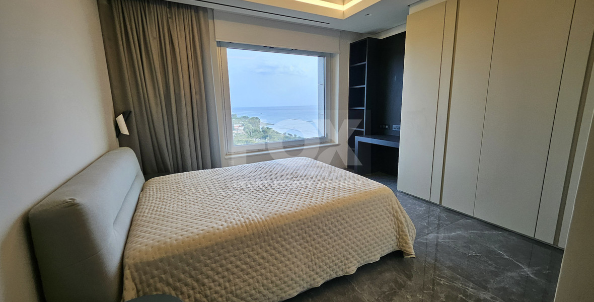 For rent Luxurious Sea Front Three Bedroom Apartment With Amazing View