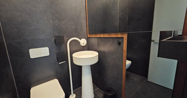 For rent Luxurious Sea Front Three Bedroom Apartment With Amazing View