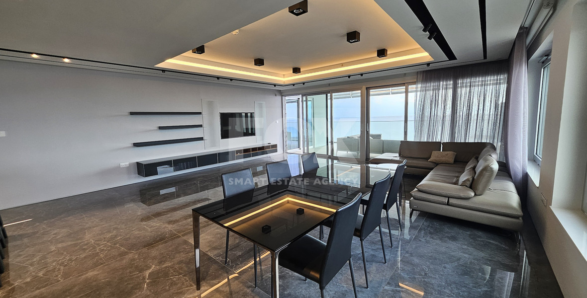 For rent Luxurious Sea Front Three Bedroom Apartment With Amazing View