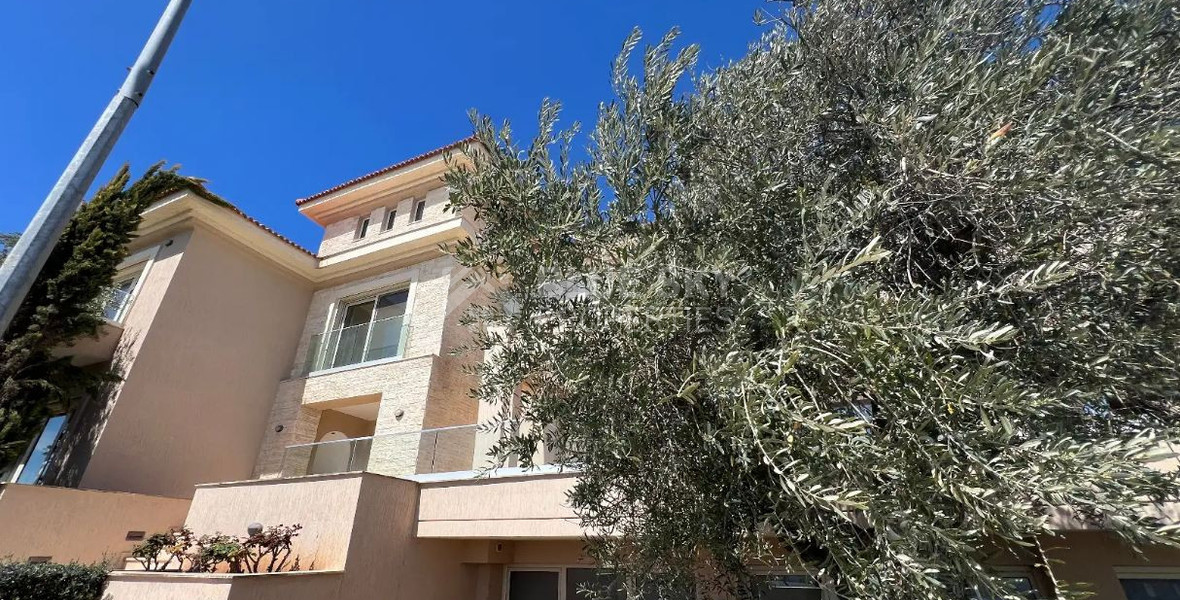 Exclusive Seven-Bedroom Luxury Villa for Rent in Germasogeia