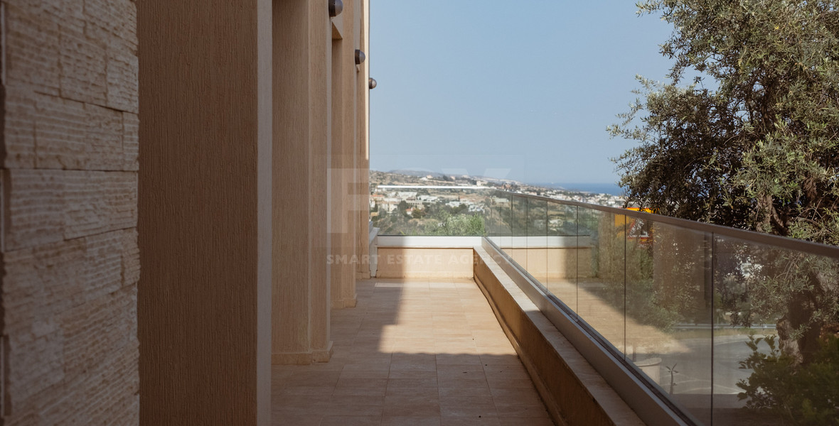 Exclusive Seven-Bedroom Luxury Villa for Rent in Germasogeia