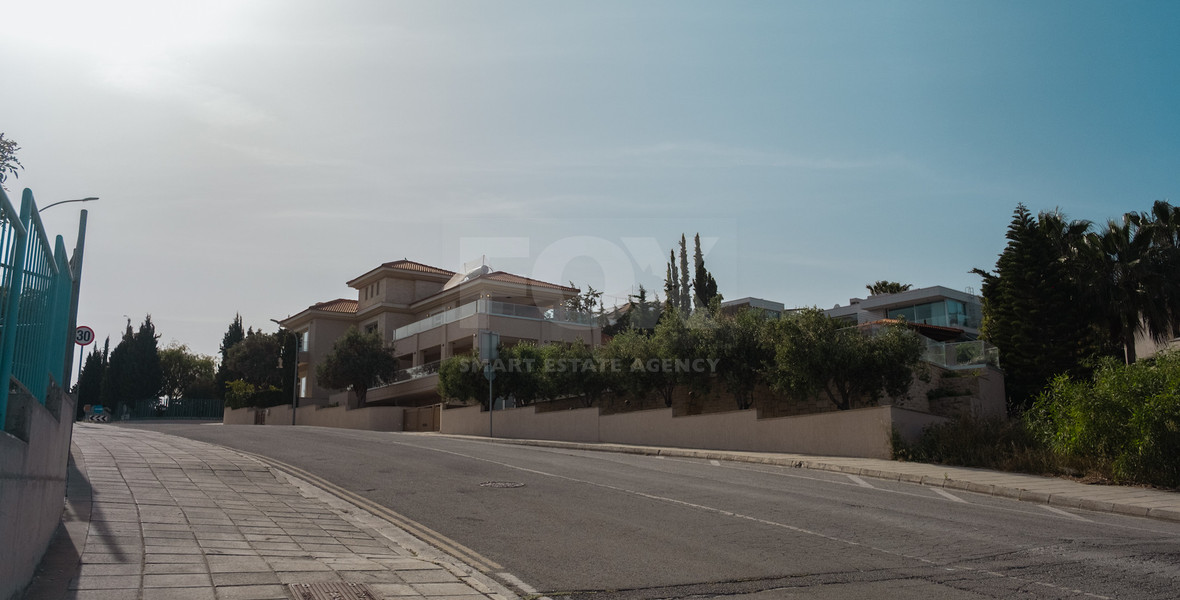 Exclusive Seven-Bedroom Luxury Villa for Rent in Germasogeia