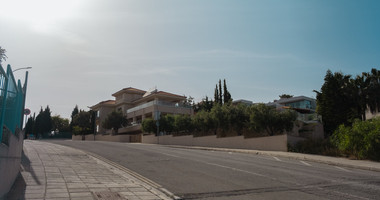 Exclusive Seven-Bedroom Luxury Villa for Rent in Germasogeia