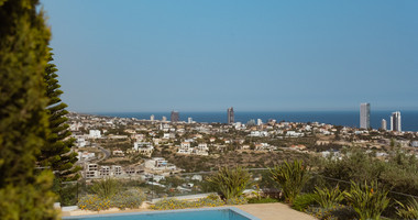 Exclusive Seven-Bedroom Luxury Villa for Rent in Germasogeia
