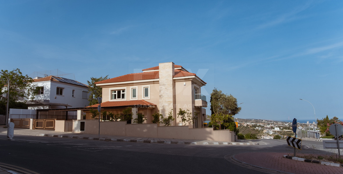 Exclusive Seven-Bedroom Luxury Villa for Rent in Germasogeia