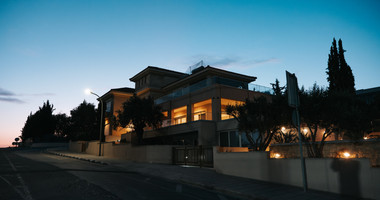 Exclusive Seven-Bedroom Luxury Villa for Rent in Germasogeia